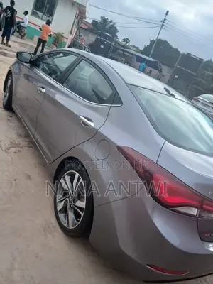 Hyundai Elantra Limited 4dr Sedan (1.8L 4cyl 6A) 2015 Silver