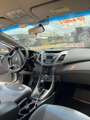 Hyundai Elantra 2016 Silver
