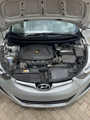 Hyundai Elantra 2016 Silver