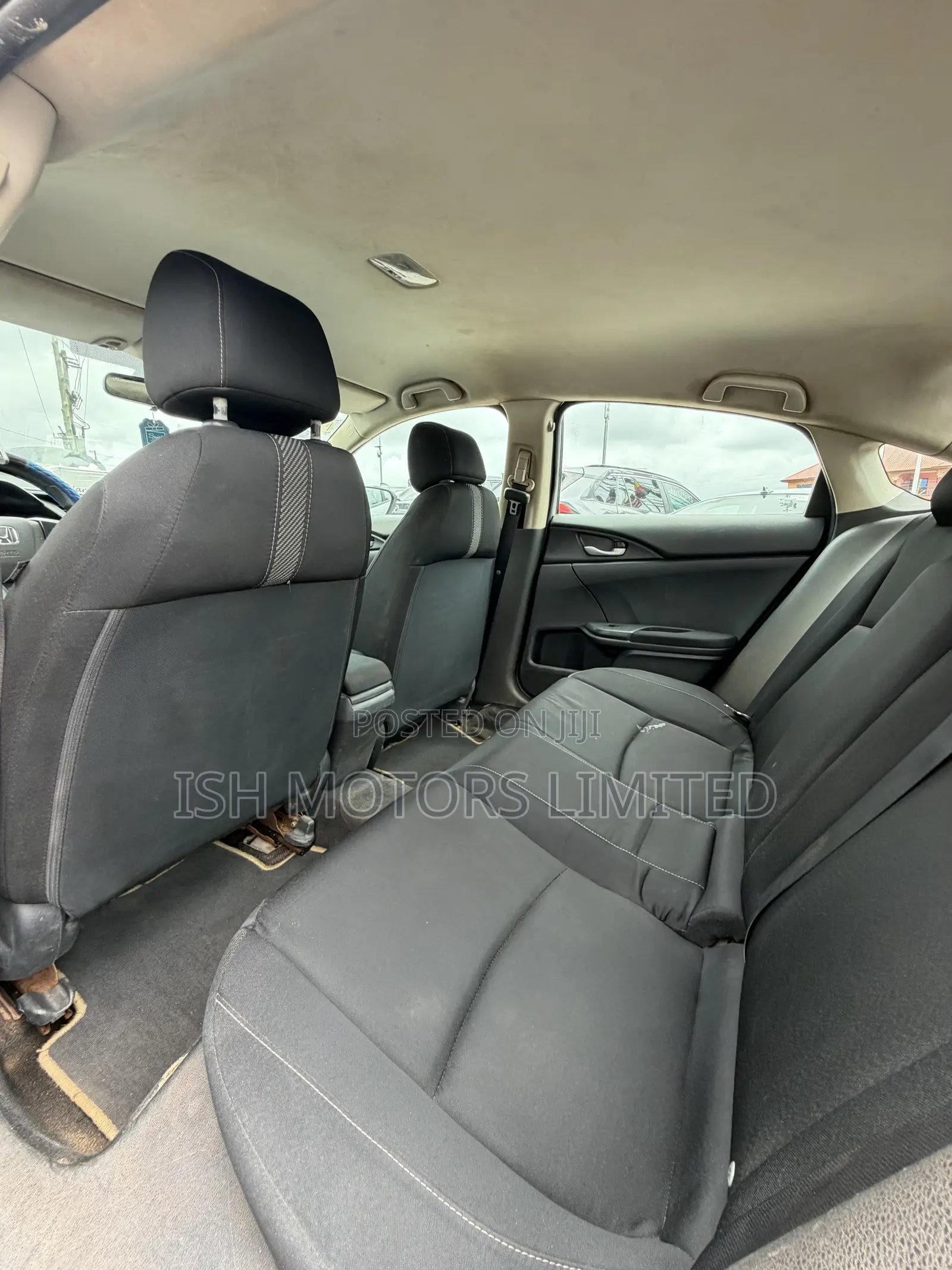 Honda Civic LX 4dr Sedan (2.0L 4cyl) 2017 Silver