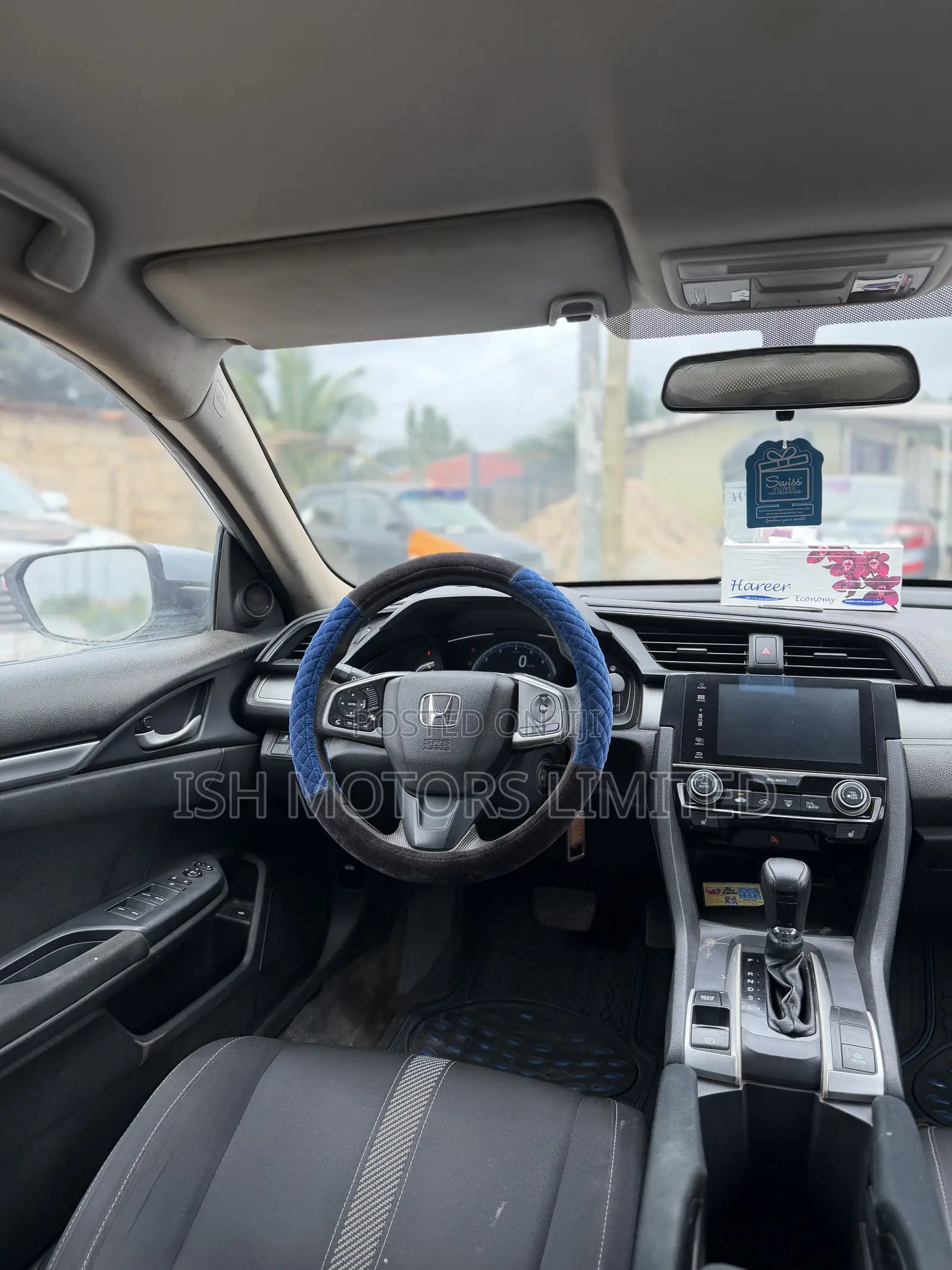 Honda Civic LX 4dr Sedan (2.0L 4cyl) 2017 Silver
