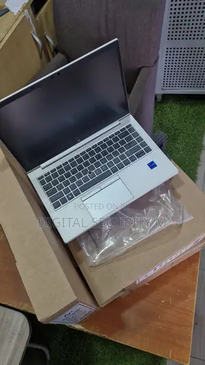 New Laptop HP EliteBook 840 G8 8GB Intel Core i5 SSD 256GB