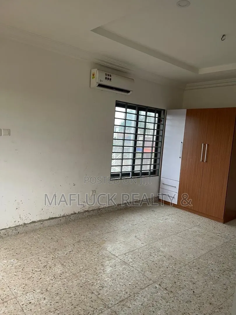 4bdrm House in Lakeside Estate, Ashaley Botwe for rent
