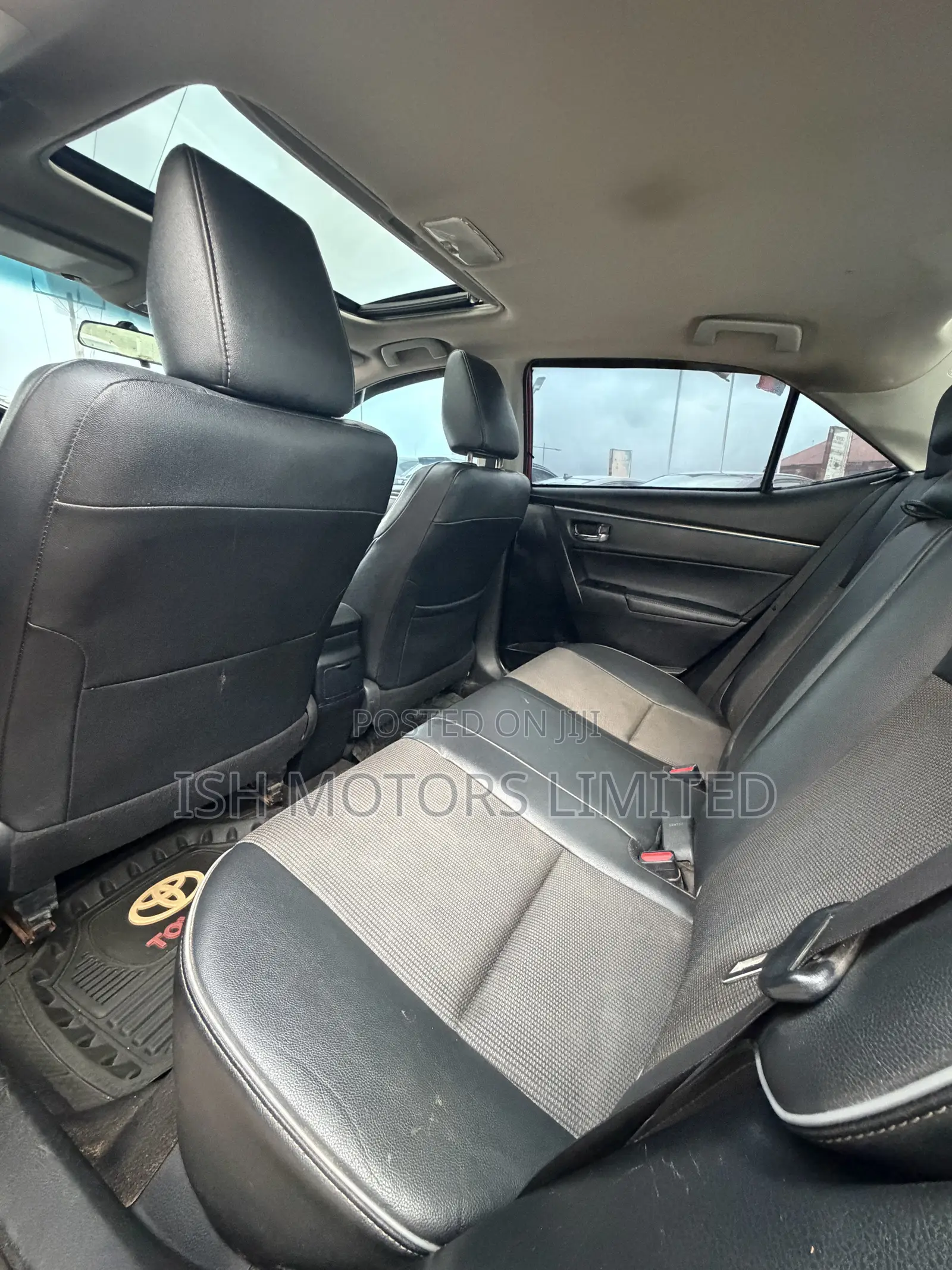 Toyota Corolla S Premium 4dr Sedan (1.8L 4cyl CVT) 2016 Red