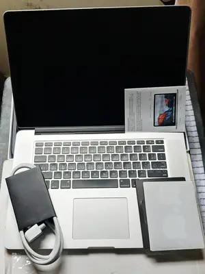 New Laptop Apple MacBook Pro 16GB Intel Core i5 HDD+SSD 256GB