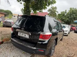 Toyota Highlander 2011 Black
