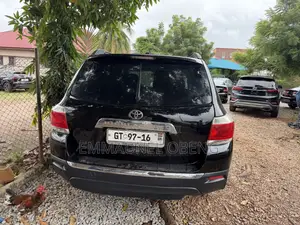 Toyota Highlander 2011 Black