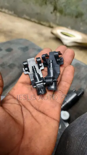 Honda Pilot Ridgel Car Front Windshield Washer Nozzle 76810-Tg7-A11