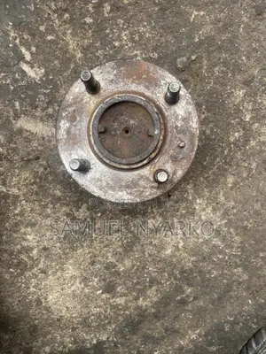 Kia Optima 2004 Back Hub