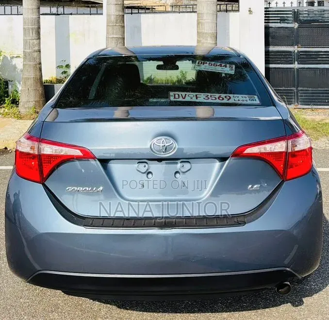 Toyota Corolla 2017 Blue