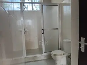 3bdrm Apartment in Savava C25, Tema Metropolitan for rent