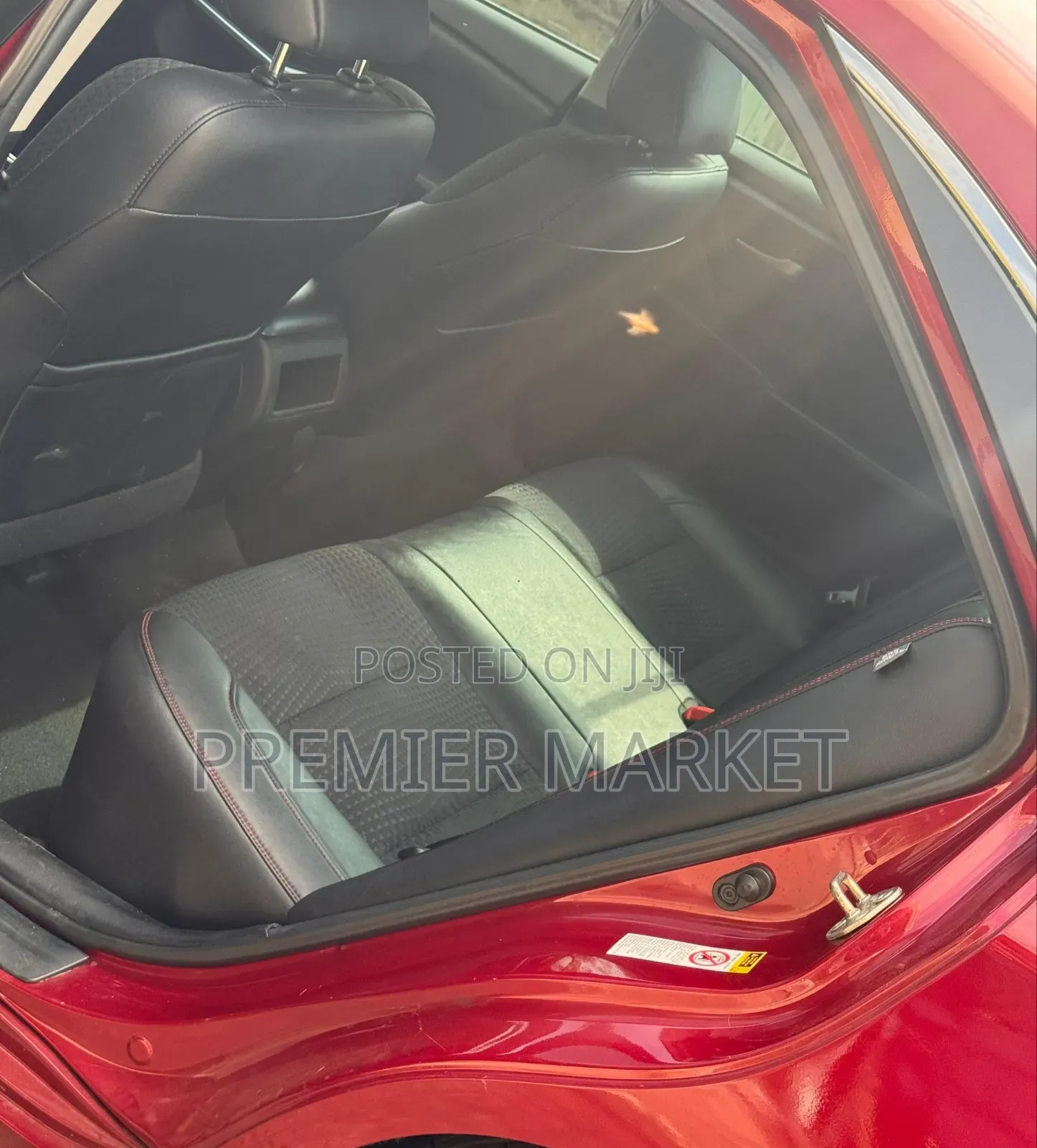 Toyota Camry SE 4dr Sedan (2.5L 4cyl 6A) 2015 Red