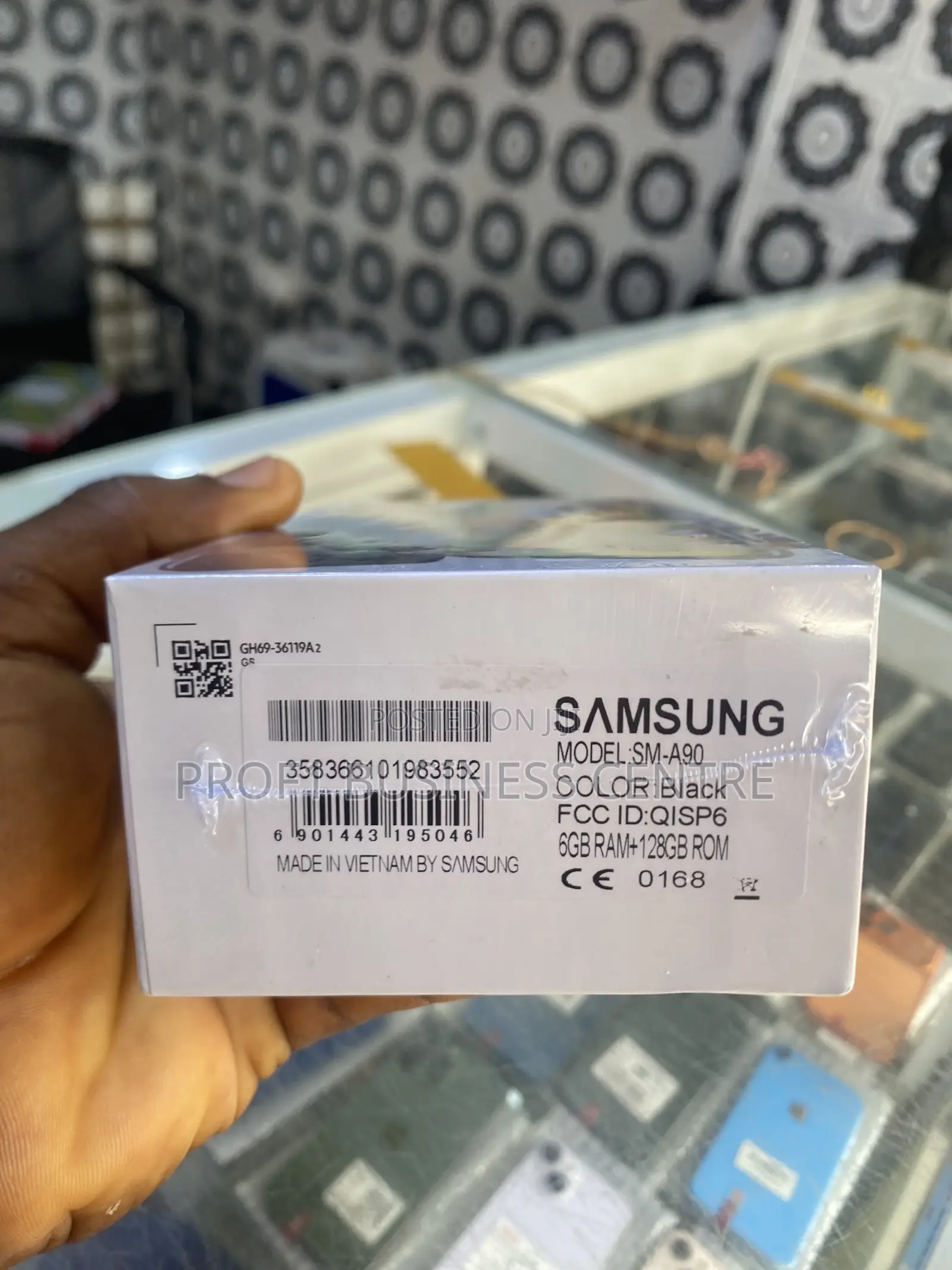 New Samsung Galaxy A90 128 GB Black