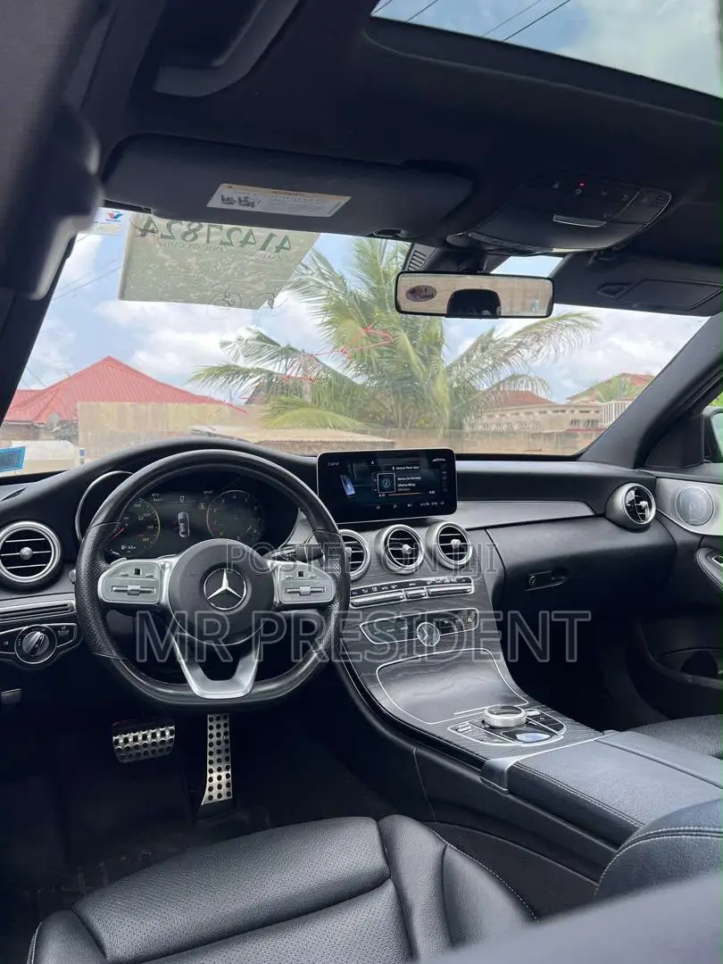 Mercedes-Benz C300 2020 Burgundy