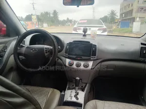 Hyundai Elantra 2009 Red