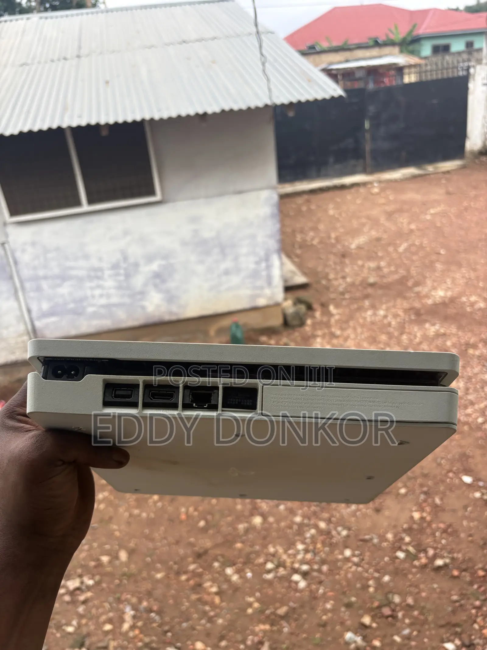 PS4 Slim 1TB With 7games Installed
