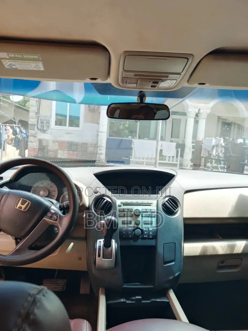 Honda Pilot 2011 Gray