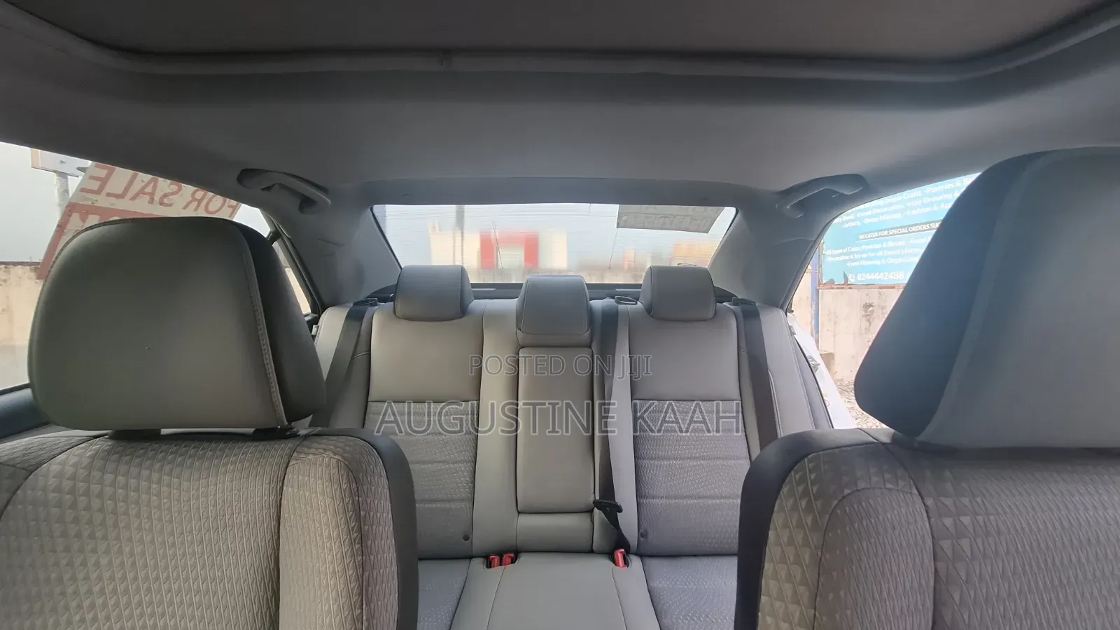 Toyota Camry SE 4dr Sedan (2.5L 4cyl 6A) 2015 White