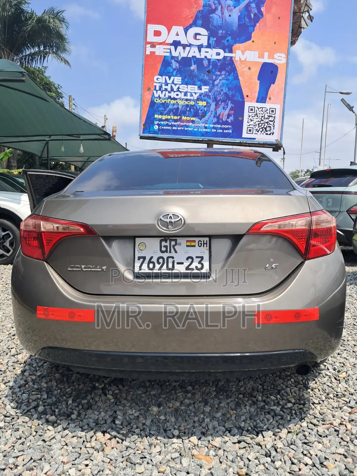 Toyota Corolla LE Eco (1.8L 4cyl 2A) 2019 Gray