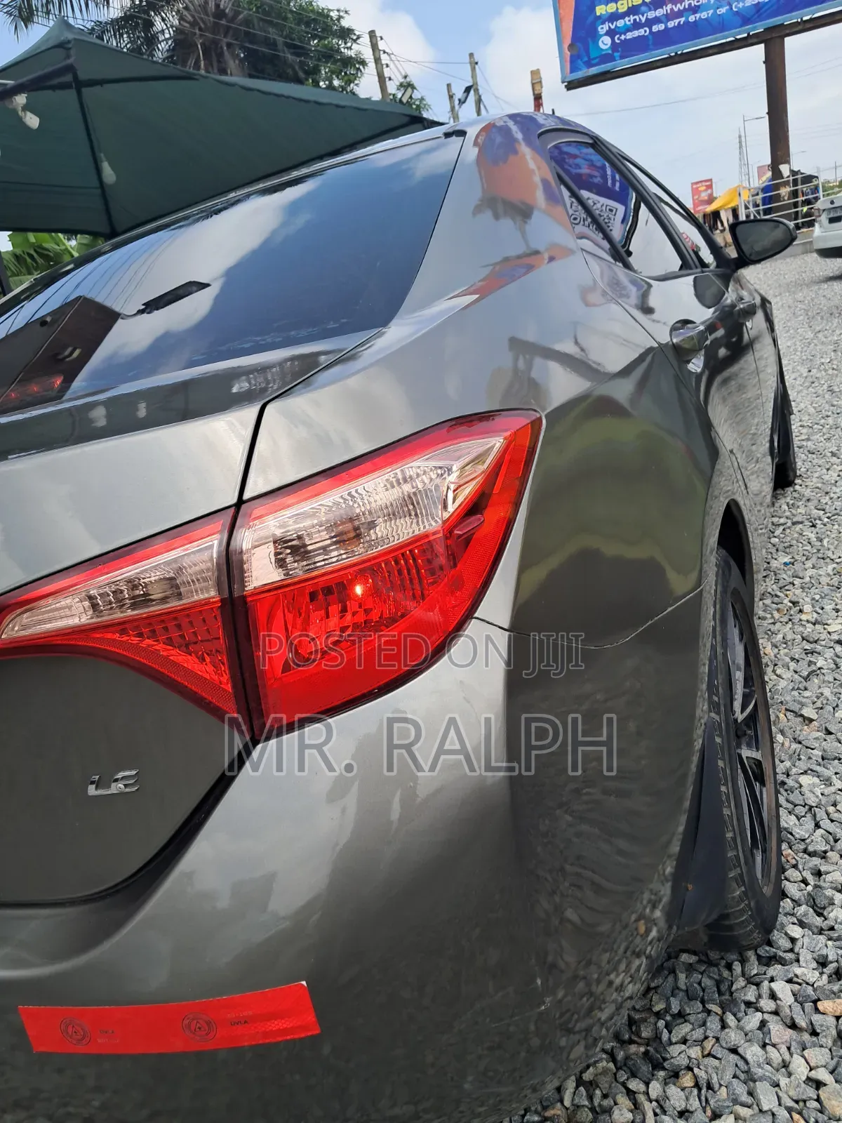 Toyota Corolla LE Eco (1.8L 4cyl 2A) 2019 Gray