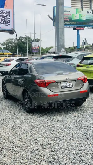 Toyota Corolla LE (1.8L 4cyl 2A) 2019 Gray