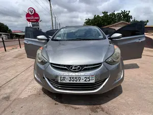 Hyundai Elantra GLS Sedan FWD (1.8L 4cyl 6A) 2013 Gray