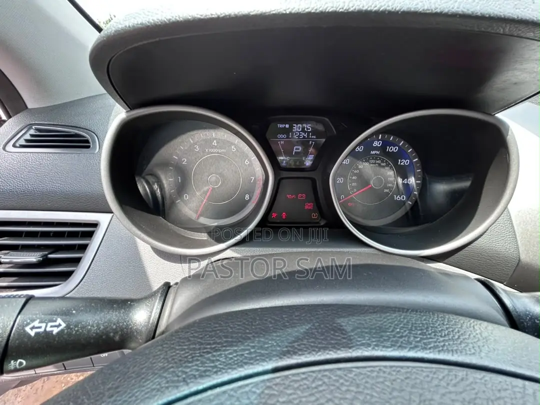 Hyundai Elantra GLS Sedan FWD (1.8L 4cyl 6A) 2013 Gray