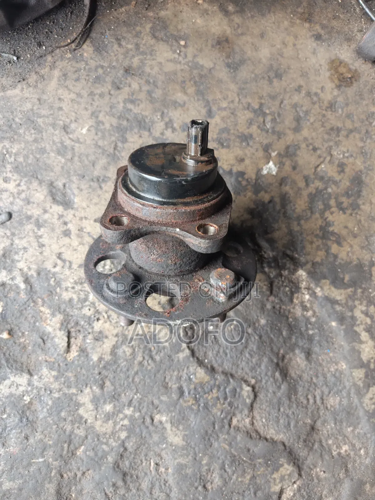 Toyota Yaris Back Hub