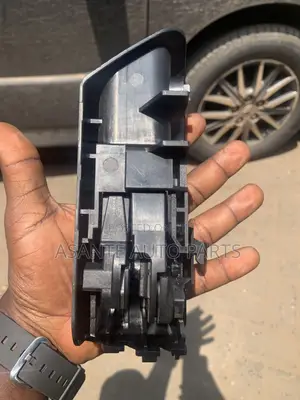 Toyota Camry Spider Boot Opener