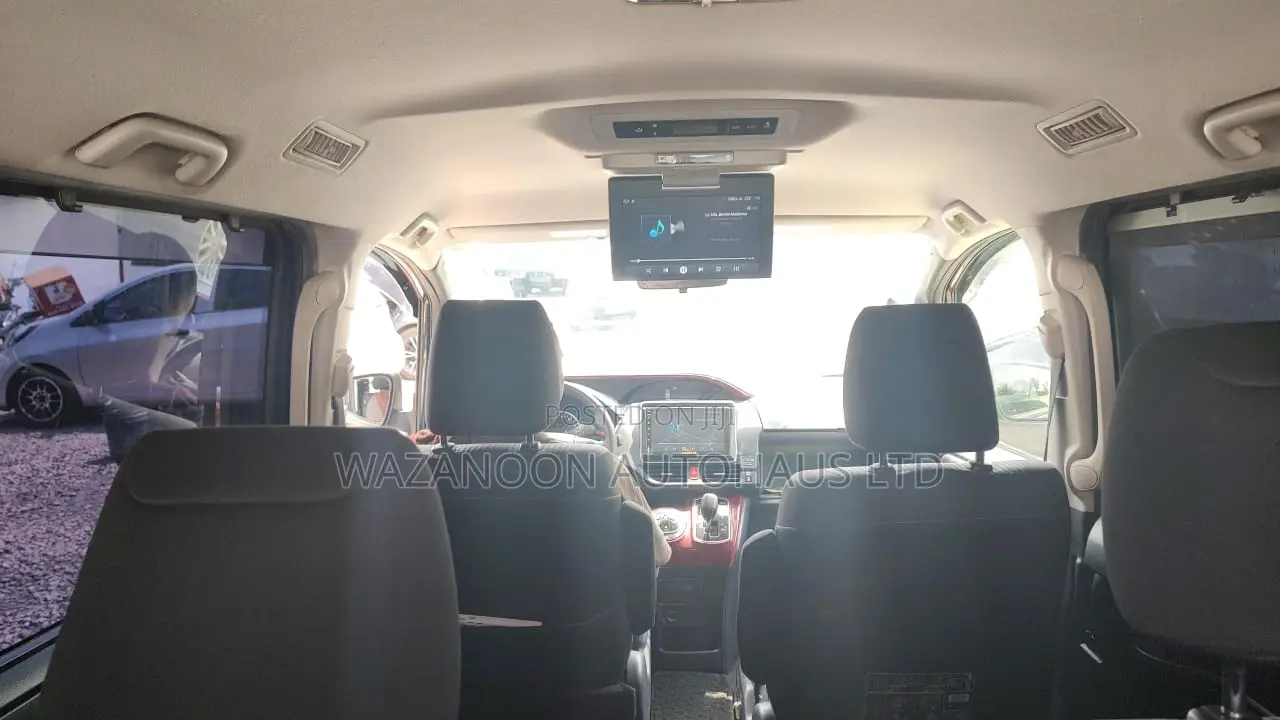 Toyota Voxy SV Premium 2014 Black