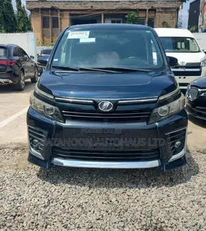Toyota Voxy SV Premium 2014 Black