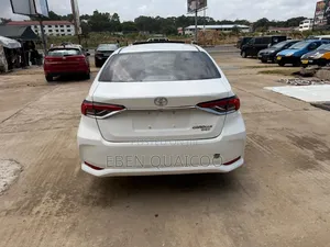 Toyota Corolla 2020 White