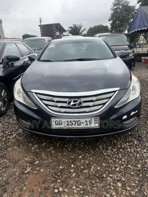 Hyundai Sonata Limited 2.0T Sedan (2.0L 4cyl 6A) 2012 Gray