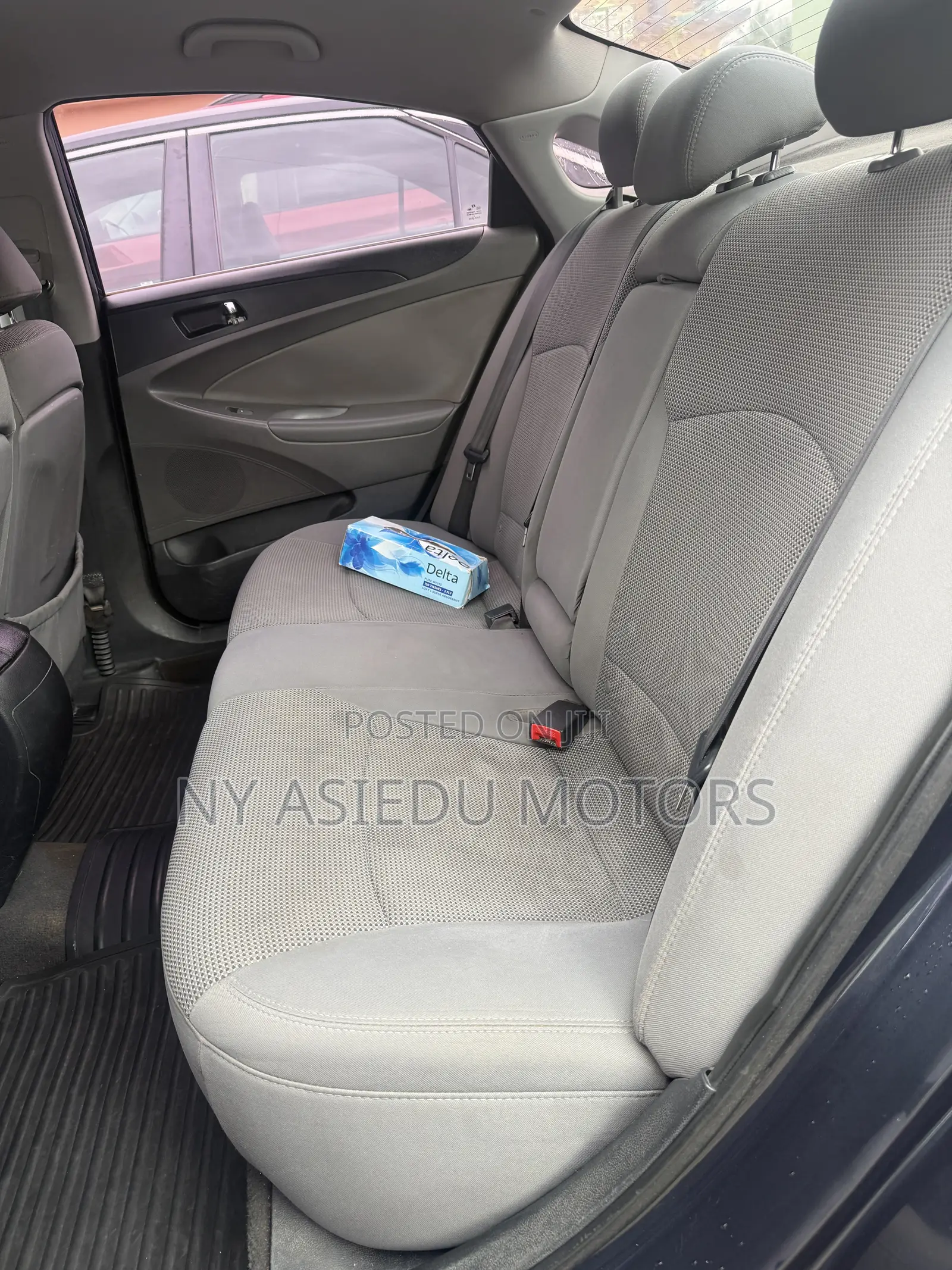 Hyundai Sonata Limited 2.0T Sedan (2.0L 4cyl 6A) 2012 Gray