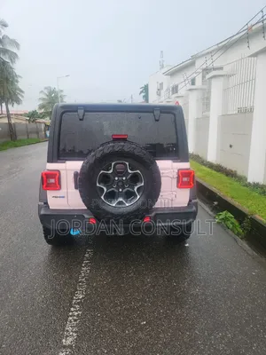 Jeep Wrangler 2024 Pink
