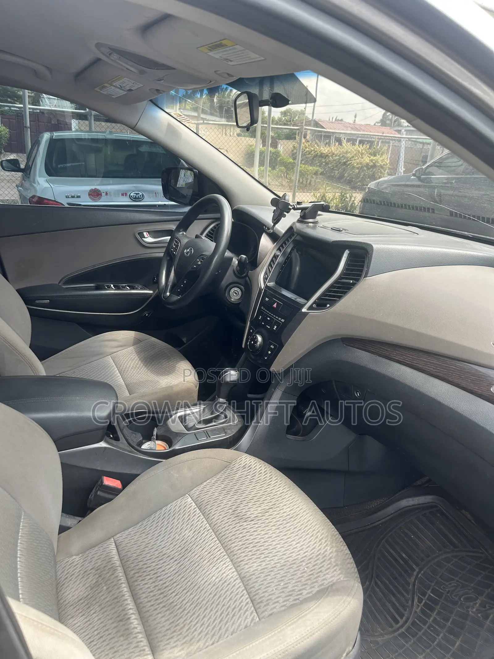 Hyundai Santa Fe 2017 Gray
