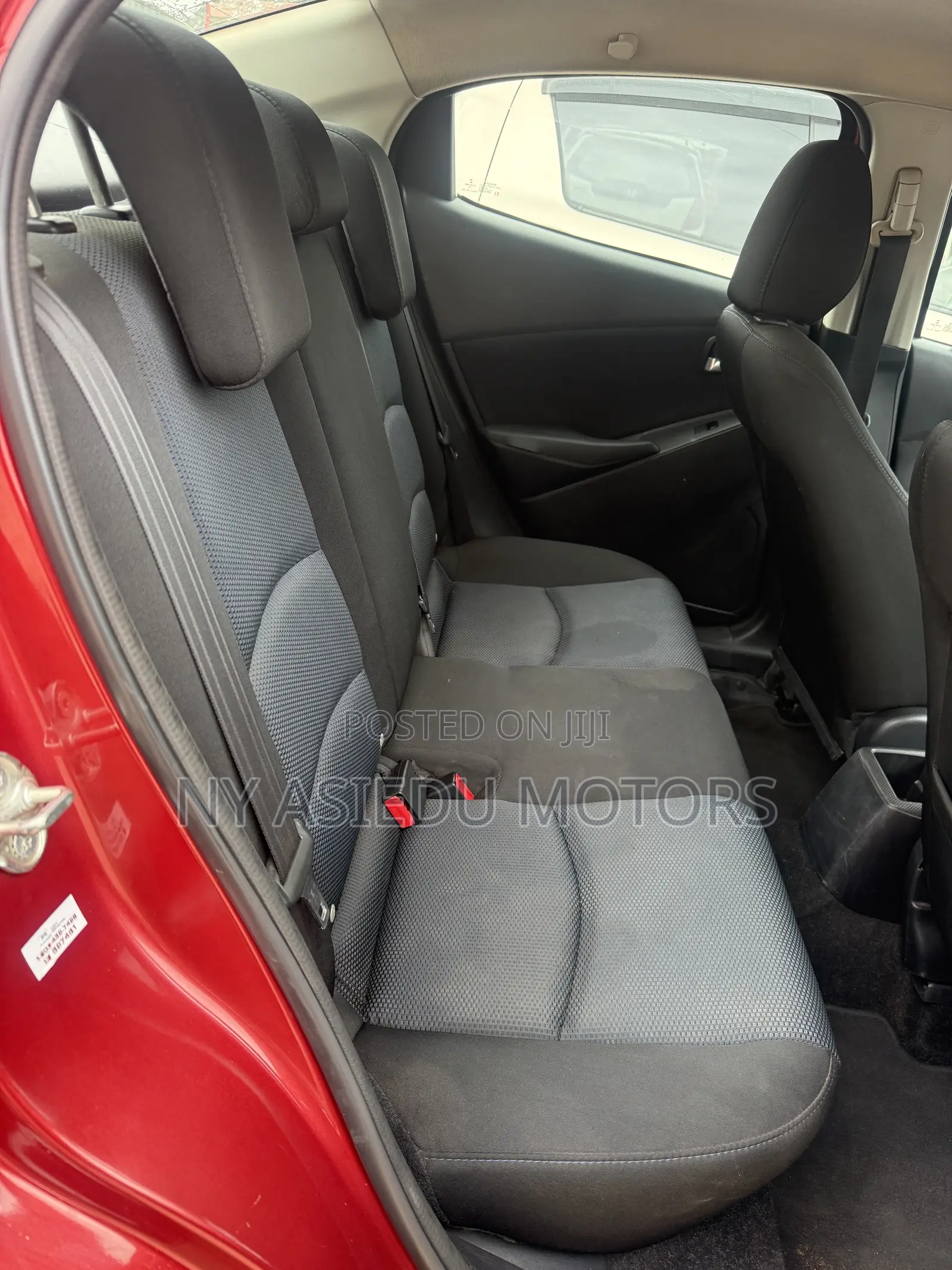 Toyota Yaris iA 1.5 FWD 2018 Red