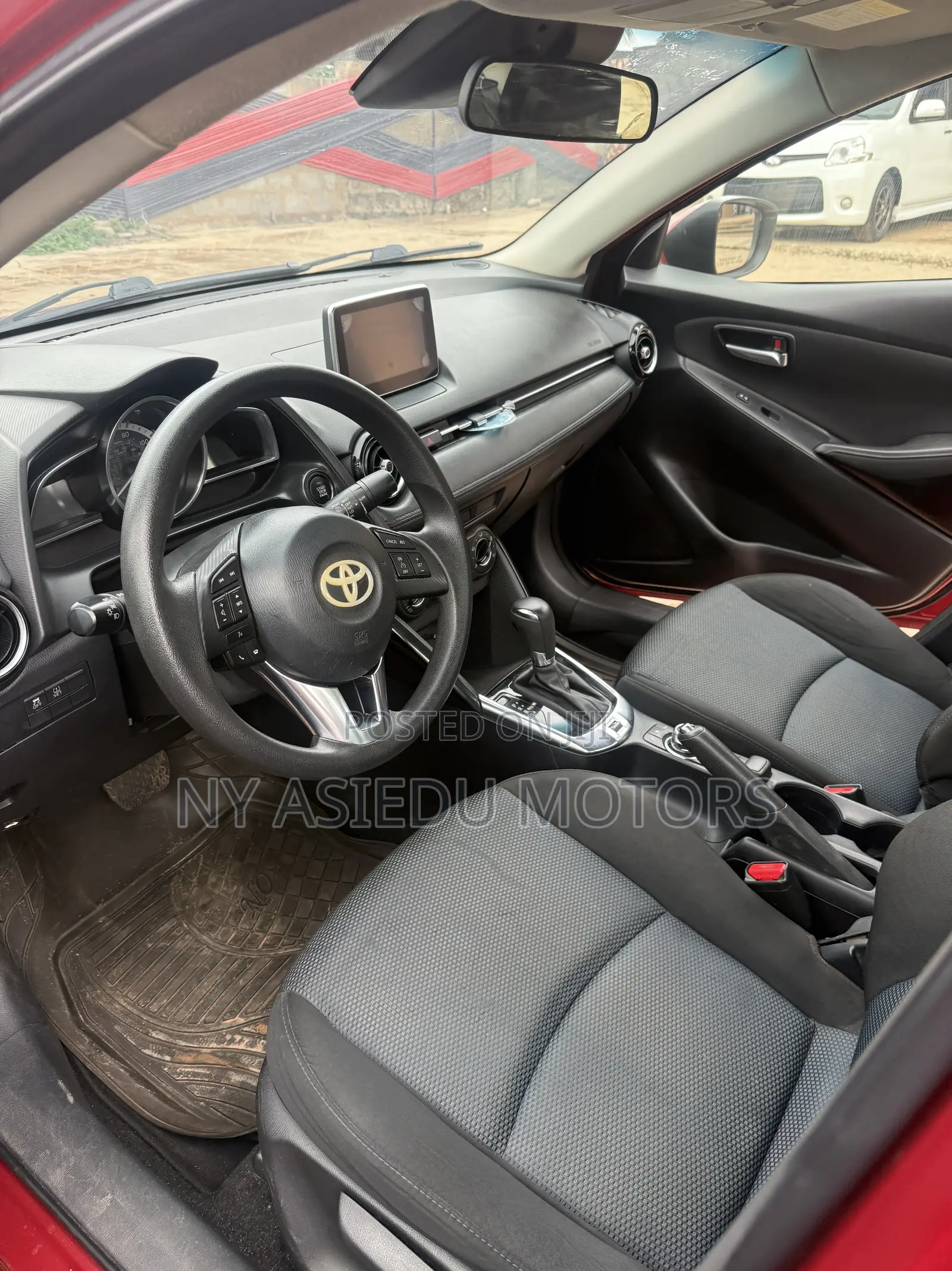 Toyota Yaris iA 1.5 FWD 2018 Red