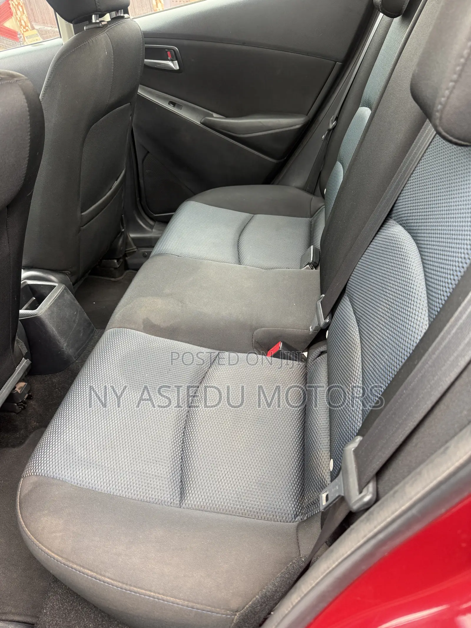 Toyota Yaris iA 1.5 FWD 2018 Red
