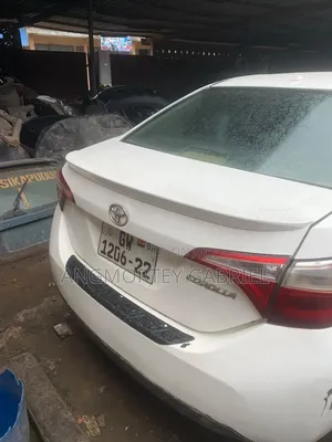 Toyota Corolla 2017 White