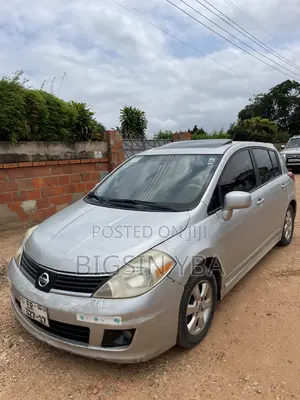 Nissan Versa 1.8 SL 2007 Silver