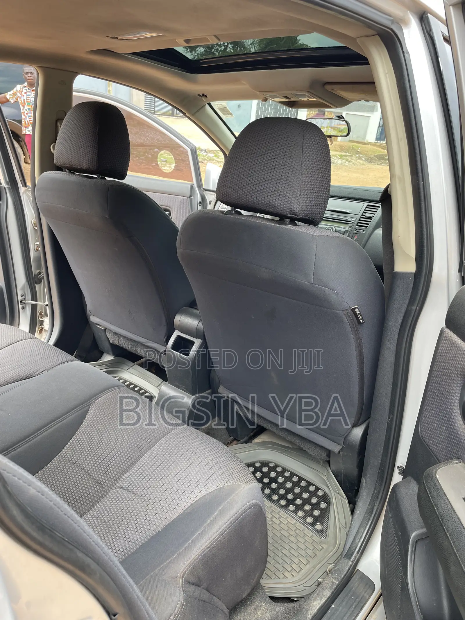 Nissan Versa 1.8 SL 2007 Silver