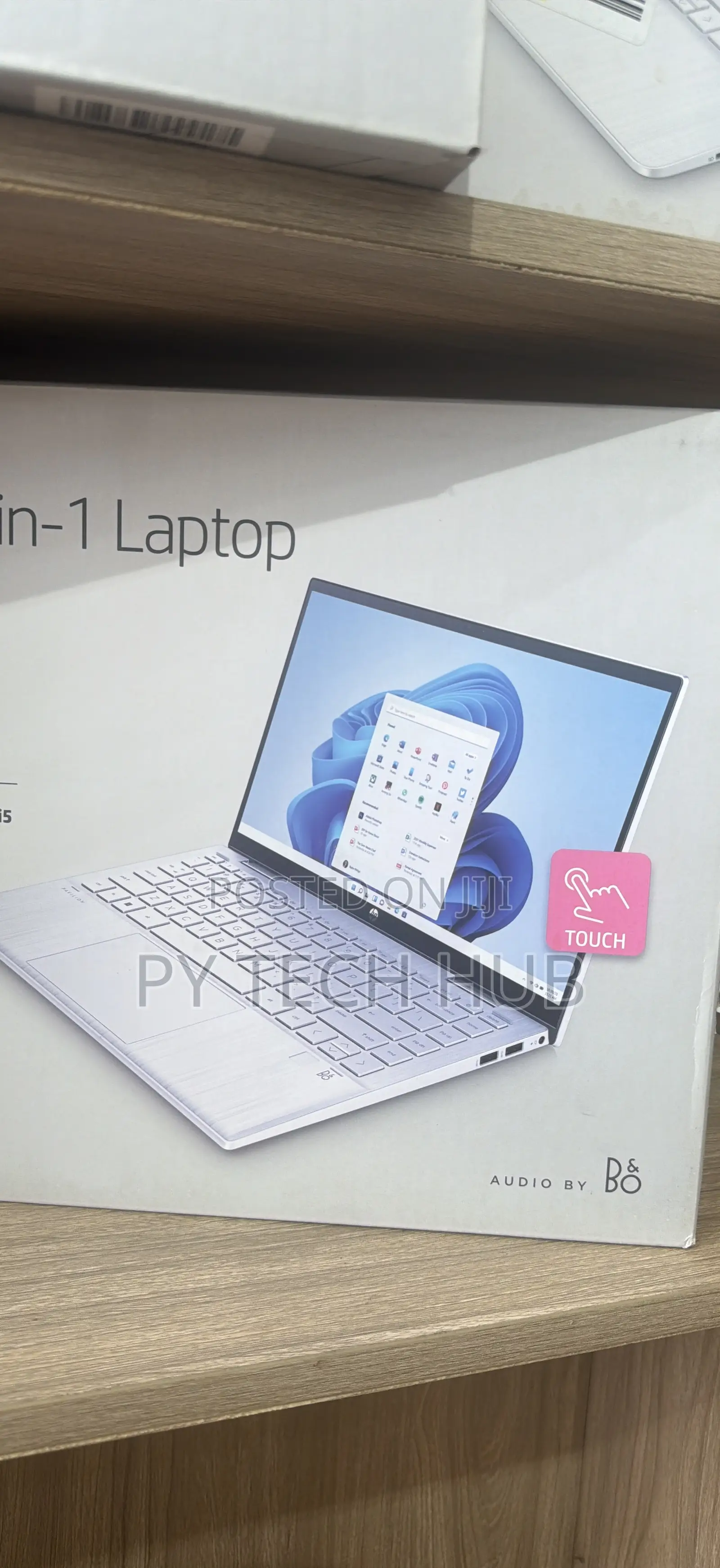 New Laptop HP Pavilion 14 x360 2-in-1 8GB Intel Core i5 SSD 256GB