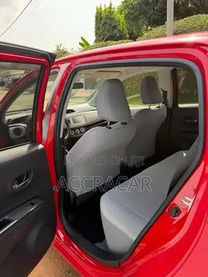 Toyota Vitz 2013 Red