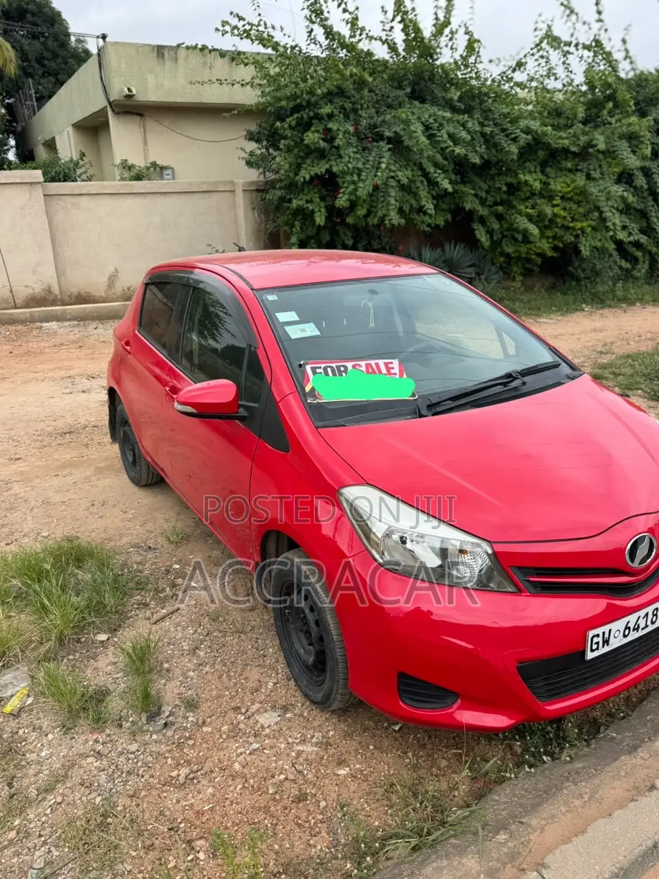 Toyota Vitz 2013 Red