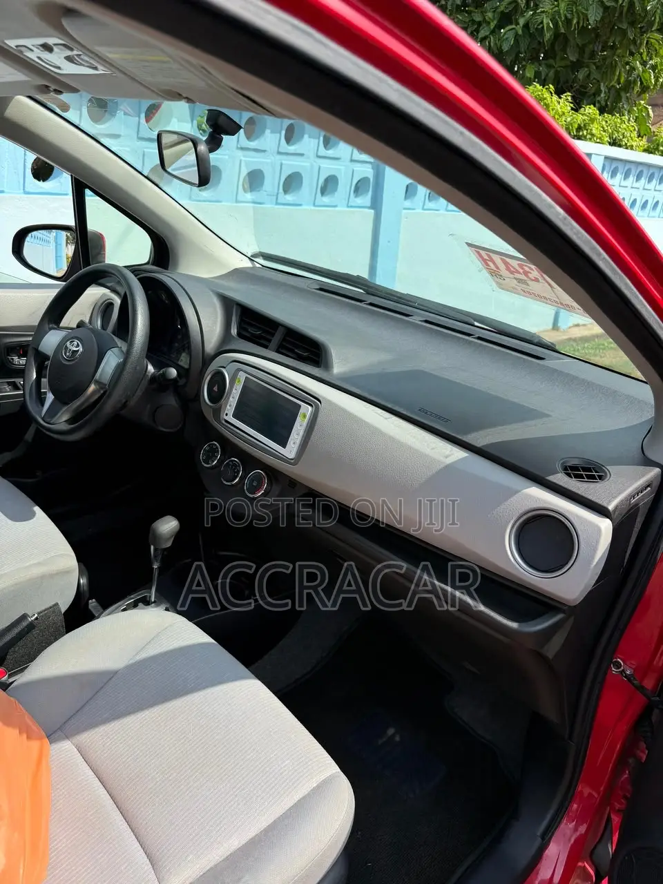 Toyota Vitz 2013 Red