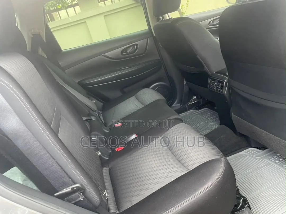 Nissan Rogue SL FWD 2019 Gray