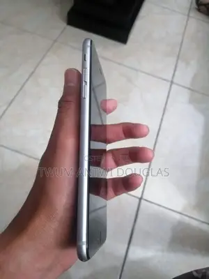 Apple iPhone 6s 32 GB Silver