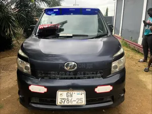 Toyota Voxy 2012 Black