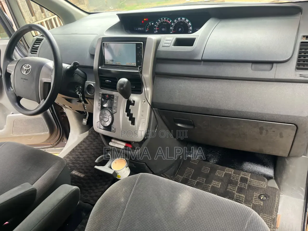 Toyota Voxy 2012 Black
